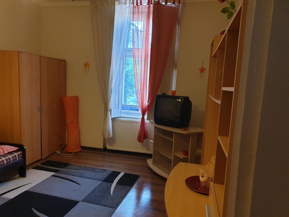 Izisz Debrecen Eksteriør bilde