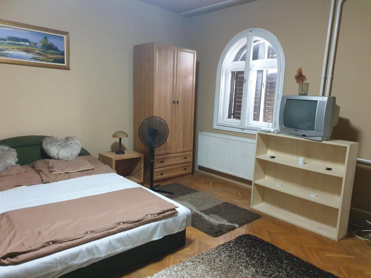 Izisz Debrecen Eksteriør bilde